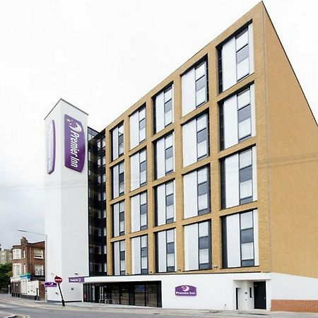 Premier Inn London Tottenham Hale Ngoại thất bức ảnh