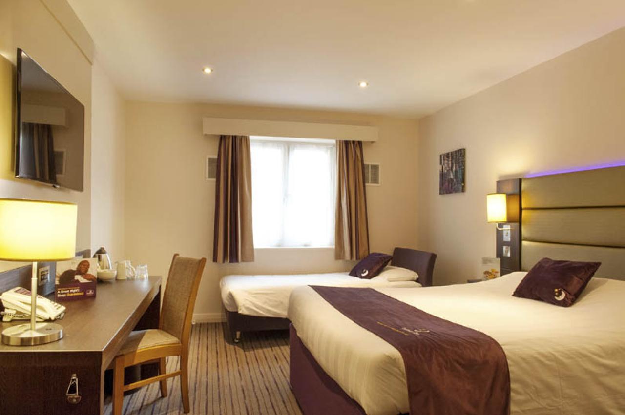 Premier Inn London Tottenham Hale Ngoại thất bức ảnh